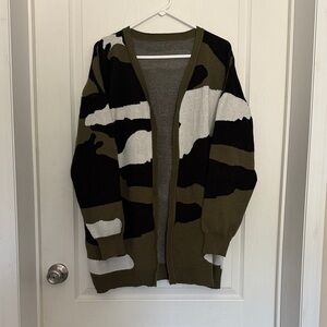 Camouflage Patterned Open Front Sweater, Size 2XL
